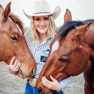 Meet your Posher, Celene